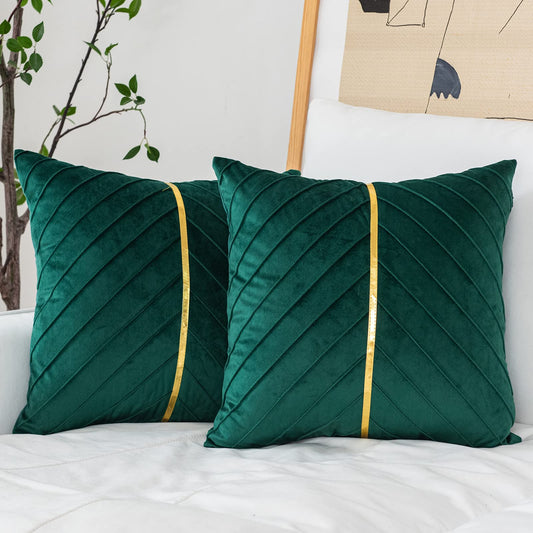 WACOMECO Velvet Throw Pillow Covers, Pack of 2 Soft Gold Decorative Cushion Covers for Couch Sofa Living Room Home Decoration, Emerald Green, 18x18 inch